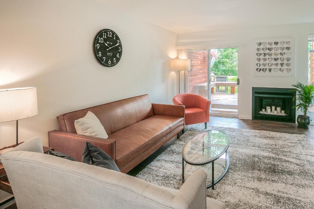 Moon River Suites #1 North Bend Bagian luar foto